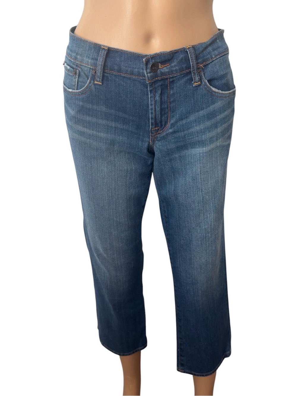 LUCKY BRAND  Blue Relaxed Jeans with Back-Pocket Embroidery